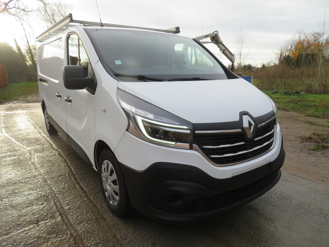 Renault Trafic 2.0dCi Grand Confort - L2H1 - Små varebil: billede 1 Renault Trafic 2.0dCi Grand Confort - L2H1 - Små varebil: billede 1