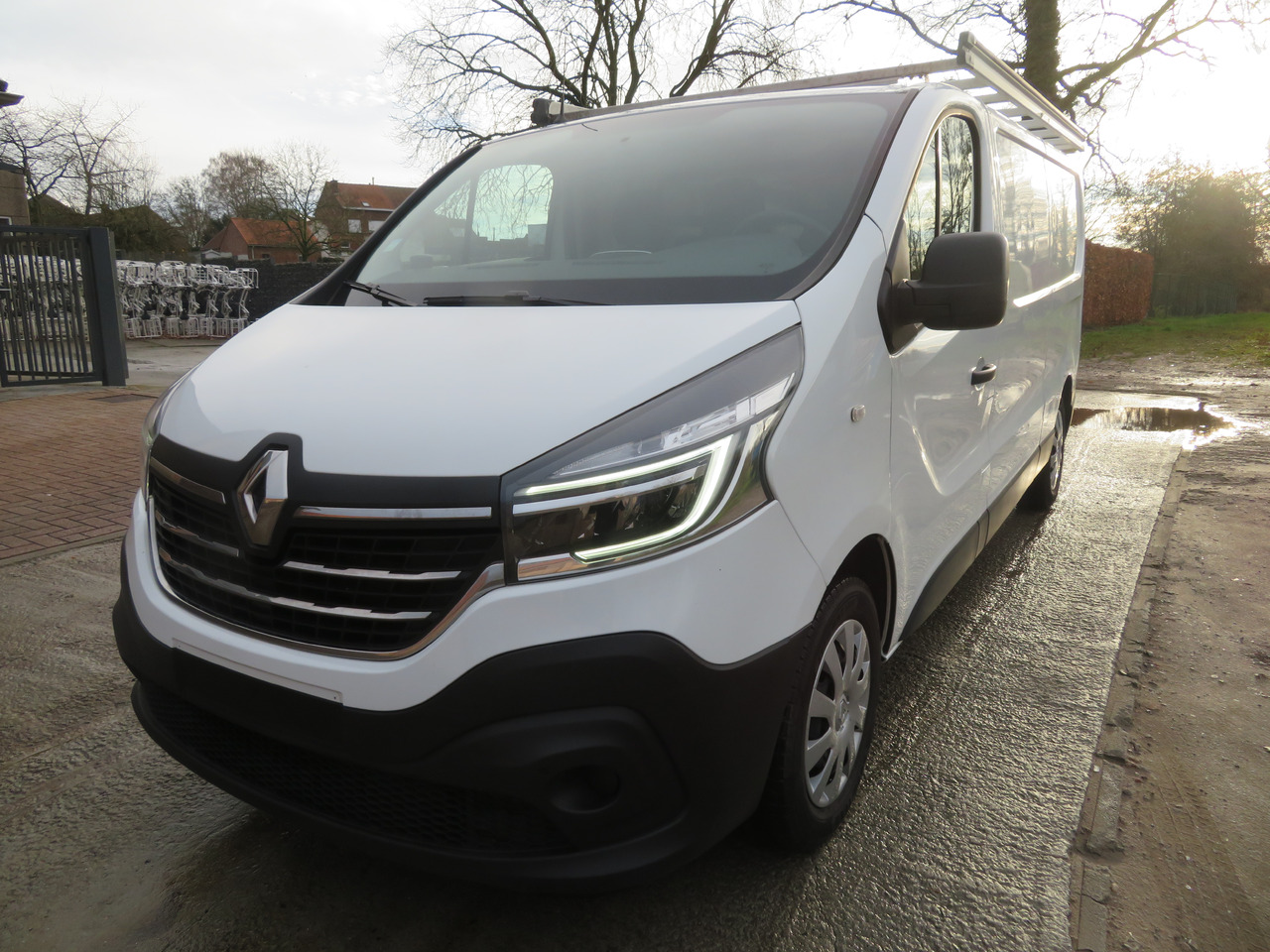 Renault Trafic 2.0dCi Grand Confort - L2H1 - Små varebil: billede 3 Renault Trafic 2.0dCi Grand Confort - L2H1 - Små varebil: billede 3