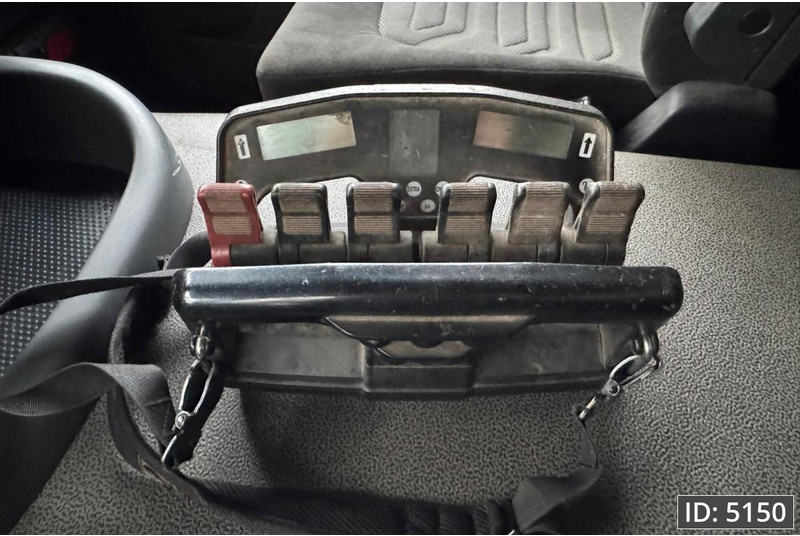 Lastbil med kran DAF CF 85.410 SC, Euro 5, 8x2 / Hiab 422 EP5 + Radio / 5x extendable: billede 11