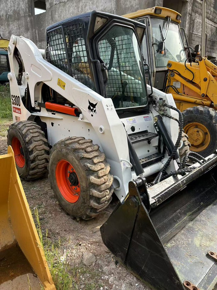 BOBCAT BOBCAT Skid Steer Loader S300 - Skridstyret minilæsser: billede 1 BOBCAT BOBCAT Skid Steer Loader S300 - Skridstyret minilæsser: billede 1