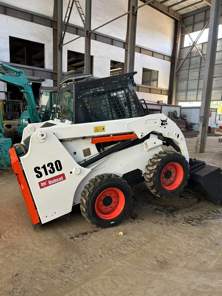 BOBCAT Skid Steer Loader S130 - Skridstyret minilæsser: billede 3 BOBCAT Skid Steer Loader S130 - Skridstyret minilæsser: billede 3
