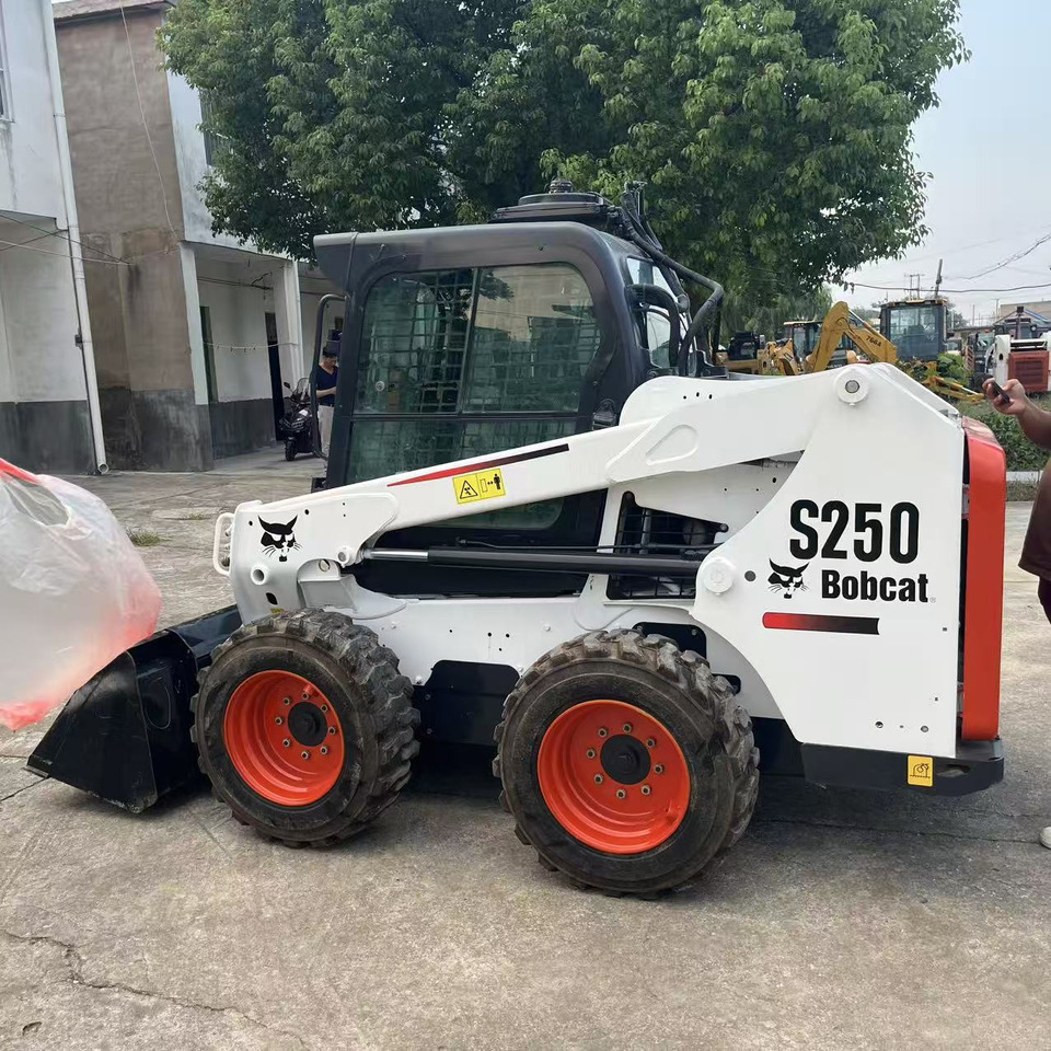 BOBCAT Skid Steer Loader S250 New Condition Hours True - Skridstyret minilæsser: billede 3 BOBCAT Skid Steer Loader S250 New Condition Hours True - Skridstyret minilæsser: billede 3