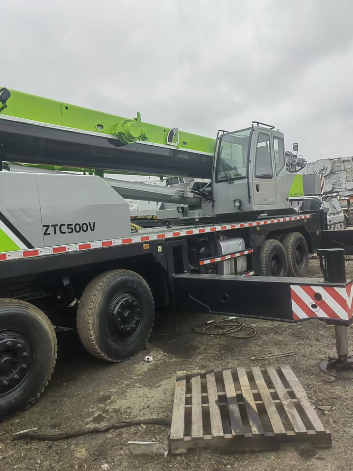 ZOOMLION Crane 50T - Entreprenørmaskin: billede 5 ZOOMLION Crane 50T - Entreprenørmaskin: billede 5