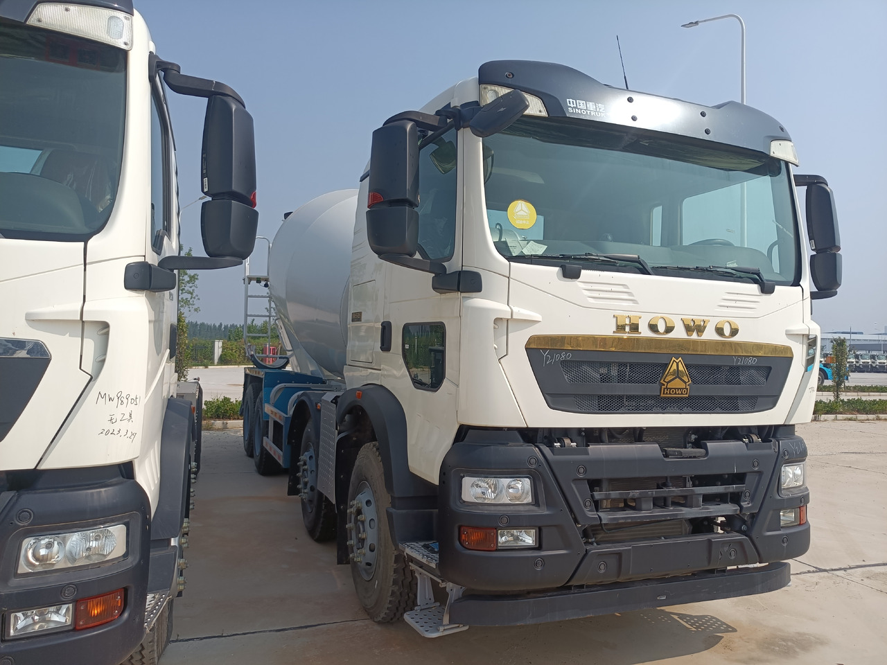 HOWO TX350 Cement Mixer Truck - Betonbil: billede 2 HOWO TX350 Cement Mixer Truck - Betonbil: billede 2