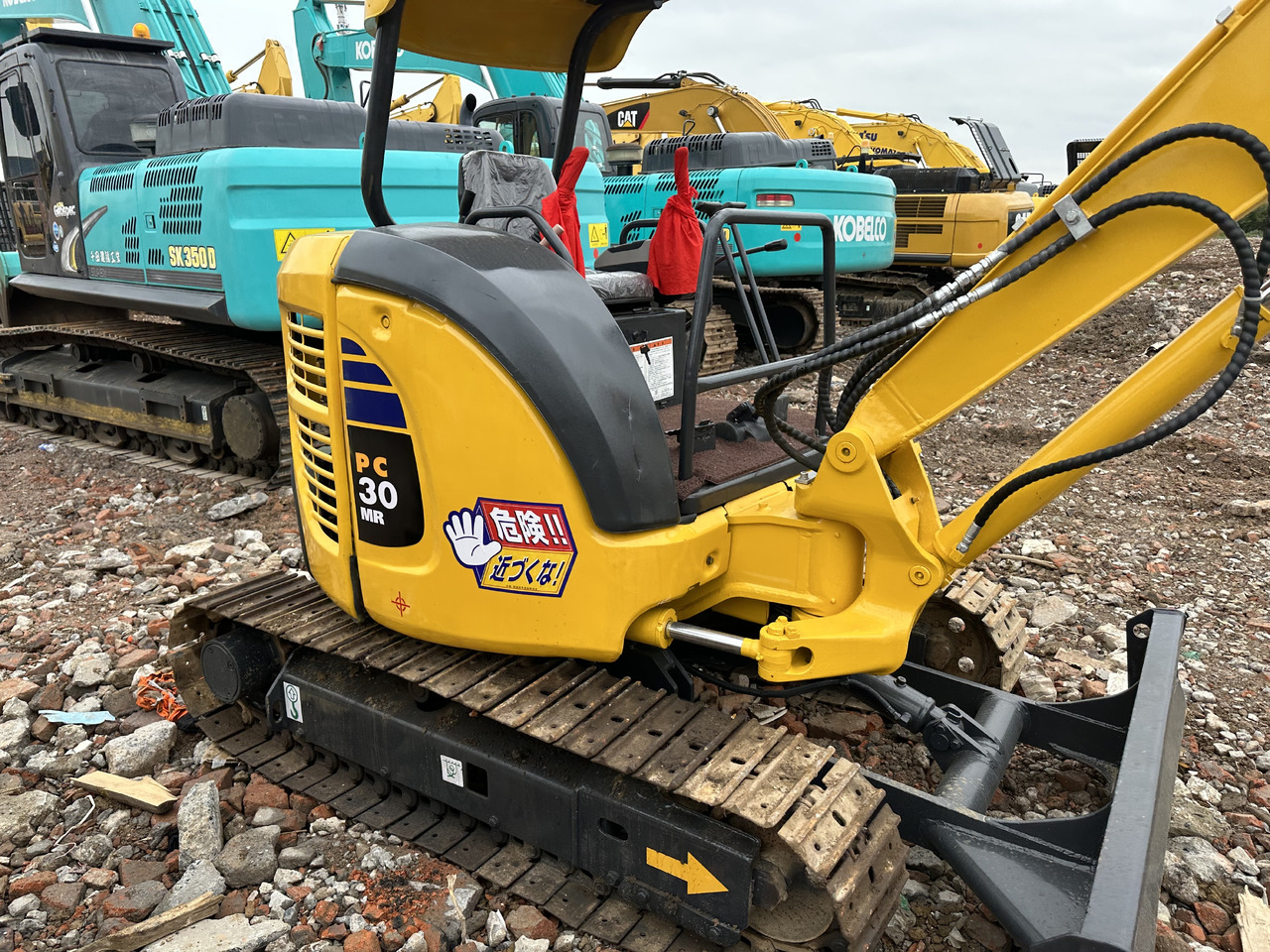 KOMATSU Mini Excavator PC30 Powerful and Efficient Yanmar Engine - Minigravemaskine: billede 3 KOMATSU Mini Excavator PC30 Powerful and Efficient Yanmar Engine - Minigravemaskine: billede 3