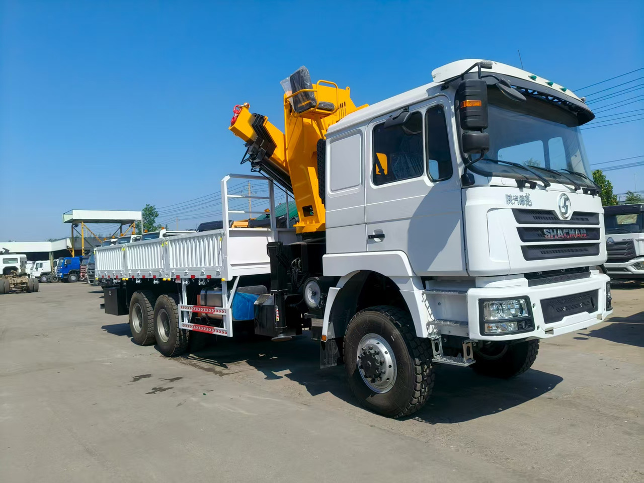 SHACMAN Truck Counted Crane 6x4 Click for Discount - Tipvogn lastbil: billede 1 SHACMAN Truck Counted Crane 6x4 Click for Discount - Tipvogn lastbil: billede 1