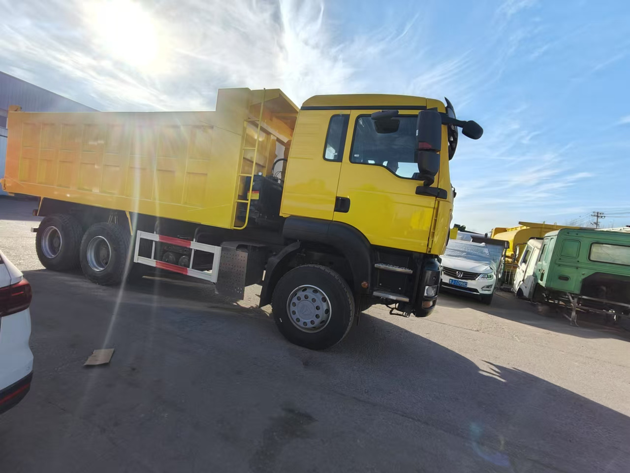 SINOTRUK HOWO T5G 380HP Click for Discount - Tipvogn lastbil: billede 2 SINOTRUK HOWO T5G 380HP Click for Discount - Tipvogn lastbil: billede 2