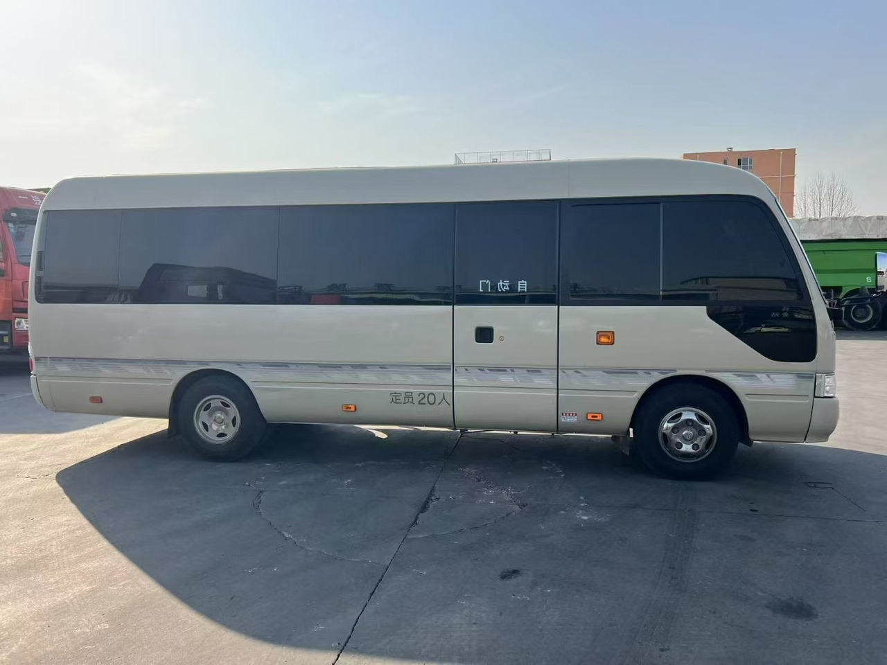 TOYOTA Coaster - Minibus, Persontransport: billede 3 TOYOTA Coaster - Minibus, Persontransport: billede 3
