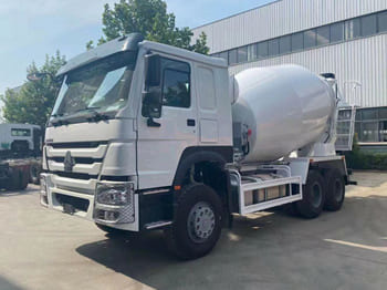 SINOTRUK Cement Mixer Truck for Sale in Zambia - Betonbil: billede 1 SINOTRUK Cement Mixer Truck for Sale in Zambia - Betonbil: billede 1
