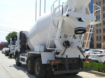 SINOTRUK Concrete Mixer Truck for Sale in Ghana - Betonbil: billede 3 SINOTRUK Concrete Mixer Truck for Sale in Ghana - Betonbil: billede 3