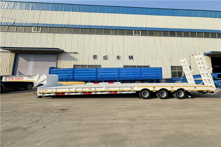 TITAN 3 Axle 80 Ton Lowbed Semi Trailer for Sale In Philippines - Nedbygget platform sættevogn: billede 3 TITAN 3 Axle 80 Ton Lowbed Semi Trailer for Sale In Philippines - Nedbygget platform sættevogn: billede 3