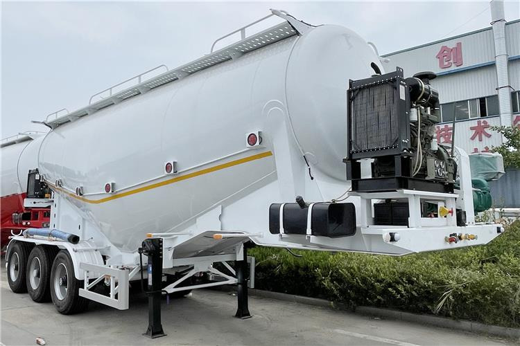 TITAN 3 Axle Dry Bulker Cement Tanker Trailer for Sale In Saudi Arabia - Silotrailer: billede 1 TITAN 3 Axle Dry Bulker Cement Tanker Trailer for Sale In Saudi Arabia - Silotrailer: billede 1