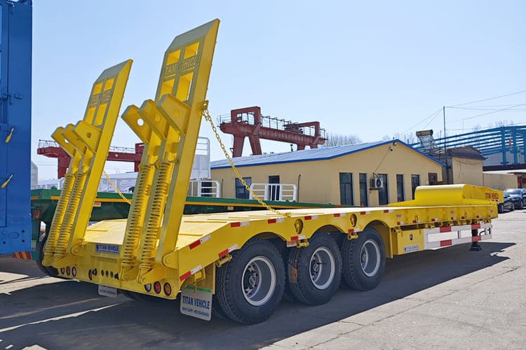 TITAN 3 Axle Low Bed Trailer Price for Sale in Kenya - Nedbygget platform sættevogn: billede 3 TITAN 3 Axle Low Bed Trailer Price for Sale in Kenya - Nedbygget platform sættevogn: billede 3