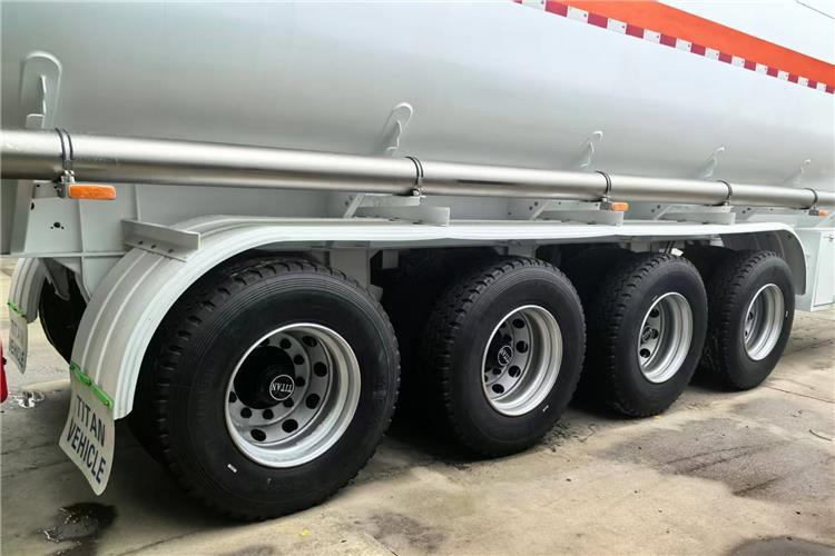 TITAN 4 Axle Fuel Tanker Trailer for Sale In Guyana - Tanksættevogn: billede 5 TITAN 4 Axle Fuel Tanker Trailer for Sale In Guyana - Tanksættevogn: billede 5