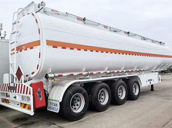 TITAN Diesel Tanker Trailer for Sale in Sierra Leone - Tanksættevogn: billede 1 TITAN Diesel Tanker Trailer for Sale in Sierra Leone - Tanksættevogn: billede 1
