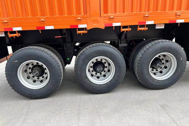 TITAN Fence Trailer for Sale in Saudi Arabia - Veetransport sættevogn: billede 5 TITAN Fence Trailer for Sale in Saudi Arabia - Veetransport sættevogn: billede 5