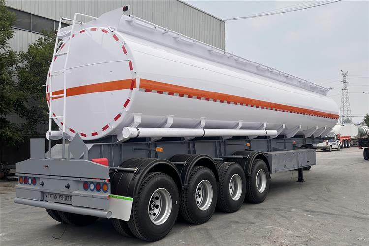 TITAN In Stock 4 Axle Petrol Tanker Trailer for Sale In Jamaica - Tanksættevogn: billede 4 TITAN In Stock 4 Axle Petrol Tanker Trailer for Sale In Jamaica - Tanksættevogn: billede 4