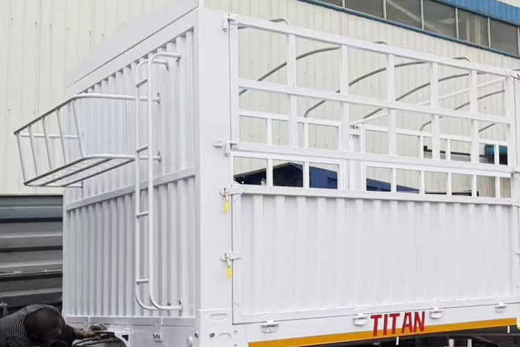 TITAN Livestock Fence Semi Trailer for Sale in Malawi - Veetransport sættevogn: billede 4 TITAN Livestock Fence Semi Trailer for Sale in Malawi - Veetransport sættevogn: billede 4