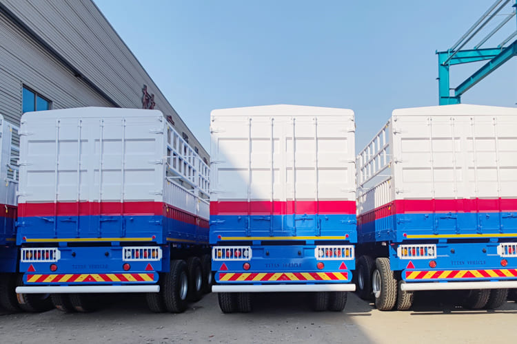 TITAN Livestock Trailer for Sale in Ghana - Veetransport sættevogn: billede 3 TITAN Livestock Trailer for Sale in Ghana - Veetransport sættevogn: billede 3