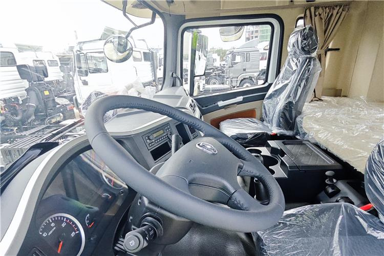 Shacman Shacman X3000 Truck Head 6x4 for Sale In Zambia - Trækker: billede 5 Shacman Shacman X3000 Truck Head 6x4 for Sale In Zambia - Trækker: billede 5