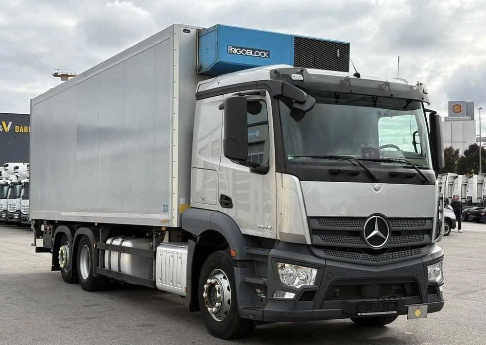 Mercedes-Benz Actros 2543 6x2 chłodnia izoterma 18 palet oś skrętna - Kølevogn lastbil: billede 3 Mercedes-Benz Actros 2543 6x2 chłodnia izoterma 18 palet oś skrętna - Kølevogn lastbil: billede 3