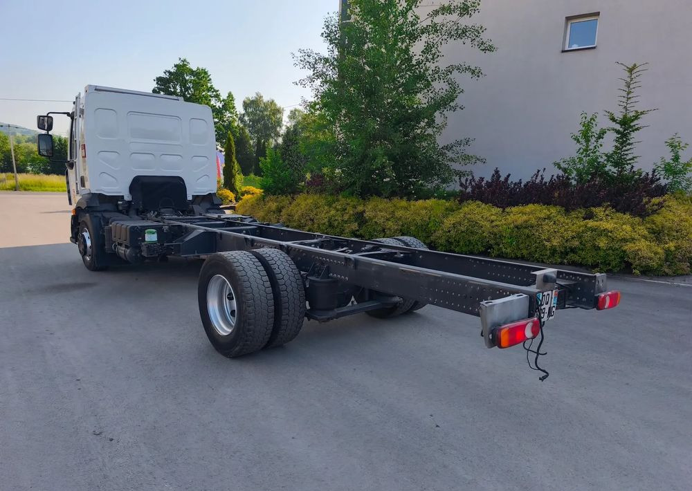 Renault Gama D 16.250 rama do zabudowy poduszka blokada mostu - Lastbil chassis: billede 4 Renault Gama D 16.250 rama do zabudowy poduszka blokada mostu - Lastbil chassis: billede 4