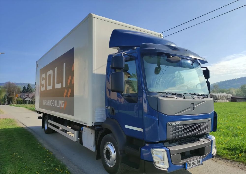 Volvo FL 12.240 klima blokada kontener 18 pal kurierka - Lastbil varevogn: billede 2 Volvo FL 12.240 klima blokada kontener 18 pal kurierka - Lastbil varevogn: billede 2