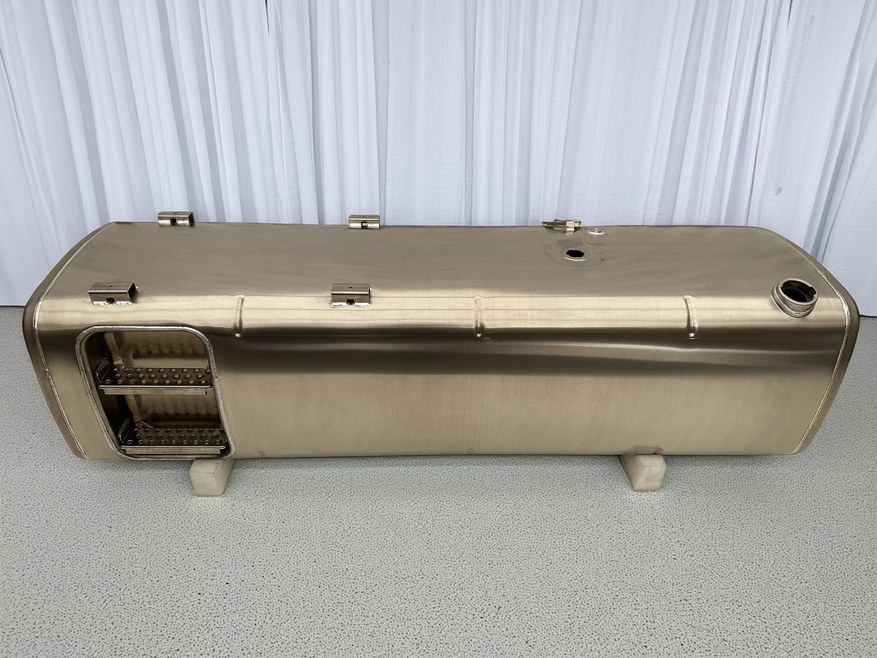 DAF - Brændstoftank: billede 1 DAF - Brændstoftank: billede 1