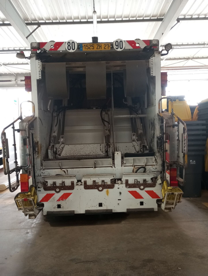 BOM de marque Renault 320 DXI- Benne FAUN Turbo changée en août 2023 - fuite hydraulique avant passage aux mines - arrêt de circulation octobre 2023 - batterie HS - état correct - factures disponibles - Affaldsmaskine: billede 5 BOM de marque Renault 320 DXI- Benne FAUN Turbo changée en août 2023 - fuite hydraulique avant passage aux mines - arrêt de circulation octobre 2023 - batterie HS - état correct - factures disponibles - Affaldsmaskine: billede 5