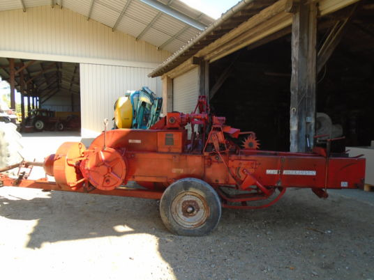 Massey Ferguson 10-8 - Firkant ballepresse: billede 1 Massey Ferguson 10-8 - Firkant ballepresse: billede 1