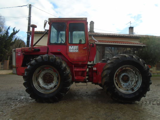 Massey Ferguson 1200 - Traktor: billede 1 Massey Ferguson 1200 - Traktor: billede 1