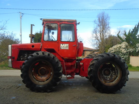 Massey Ferguson 1200 - Traktor: billede 1 Massey Ferguson 1200 - Traktor: billede 1