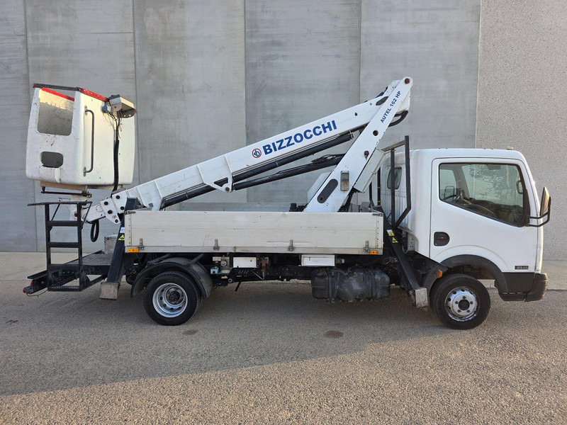 Usado BIZZOCCHI AUTEL 162 HP Sobre NISSAN CABSTAR - Lift: billede 1 Usado BIZZOCCHI AUTEL 162 HP Sobre NISSAN CABSTAR - Lift: billede 1