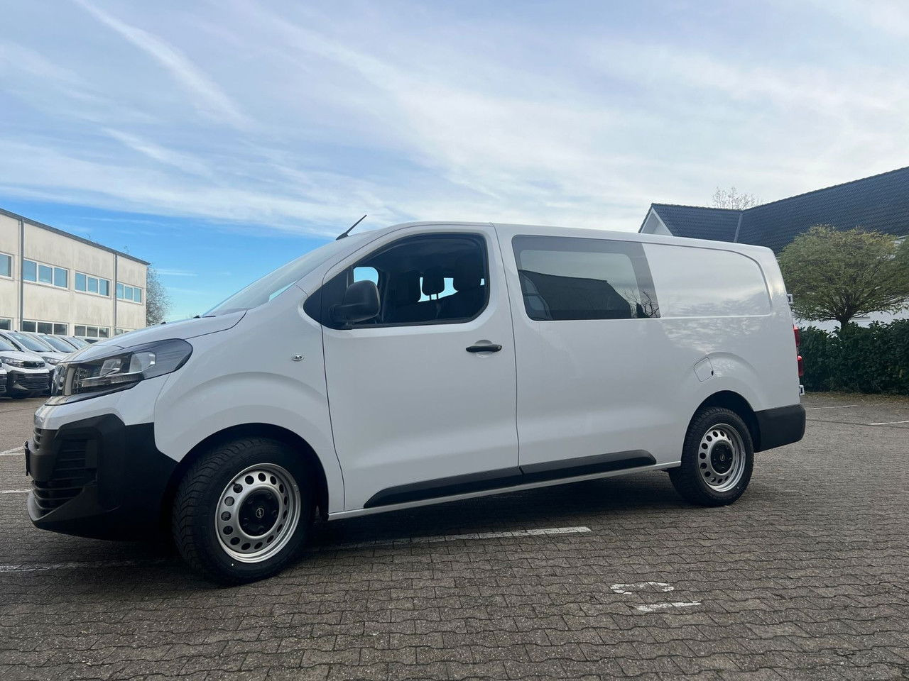 Opel Vivaro Flex L3 6 Sitze Allwetter AHK Rückfahrka - Små varebil: billede 3 Opel Vivaro Flex L3 6 Sitze Allwetter AHK Rückfahrka - Små varebil: billede 3