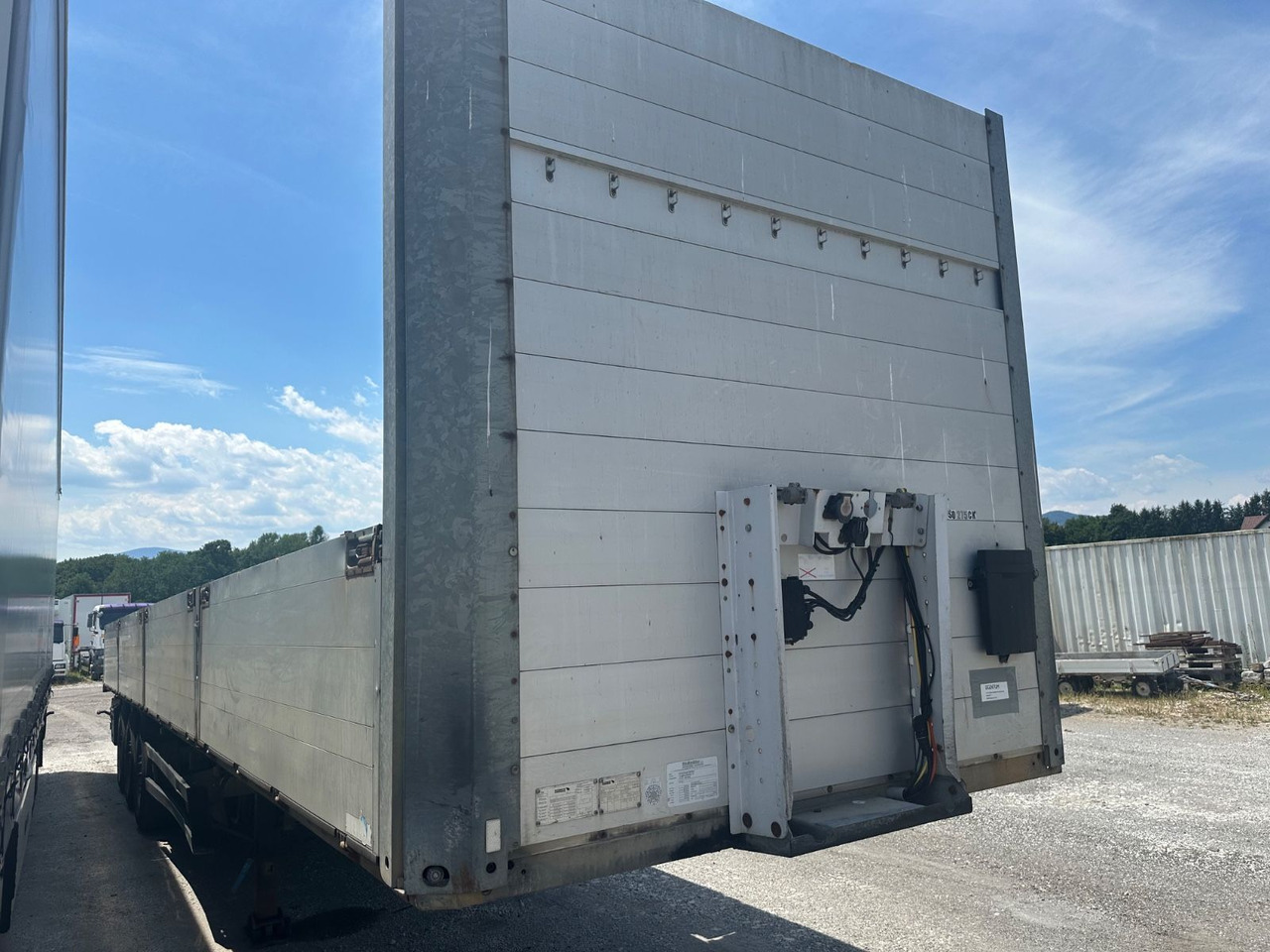Schmitz Cargobull SCB 24 Bordwand 800 Lift - Åben sættevogn: billede 2 Schmitz Cargobull SCB 24 Bordwand 800 Lift - Åben sættevogn: billede 2