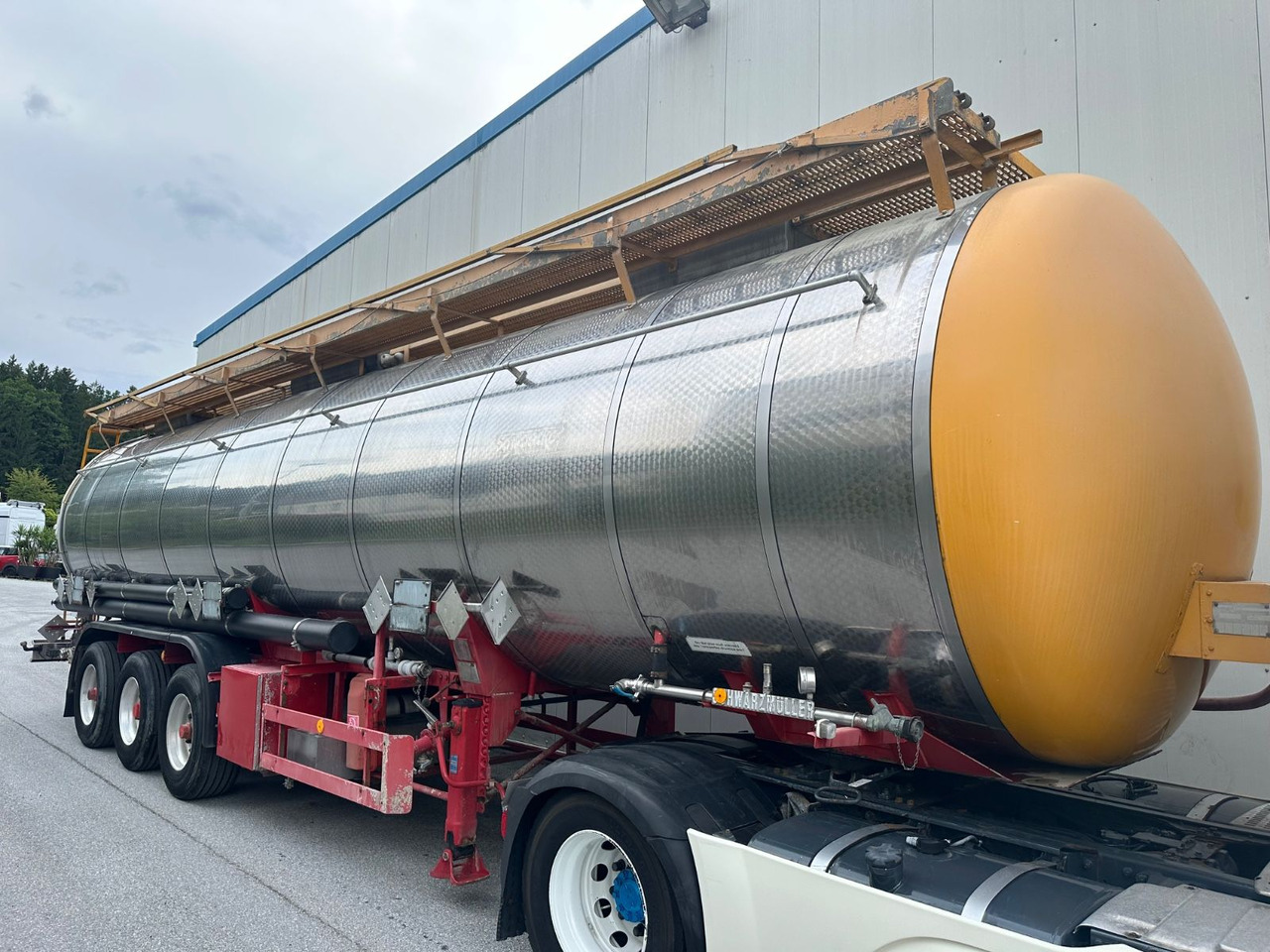 Schwarzmüller Chemi L4BH 42050L Lift BPW - Tanksættevogn: billede 2 Schwarzmüller Chemi L4BH 42050L Lift BPW - Tanksættevogn: billede 2