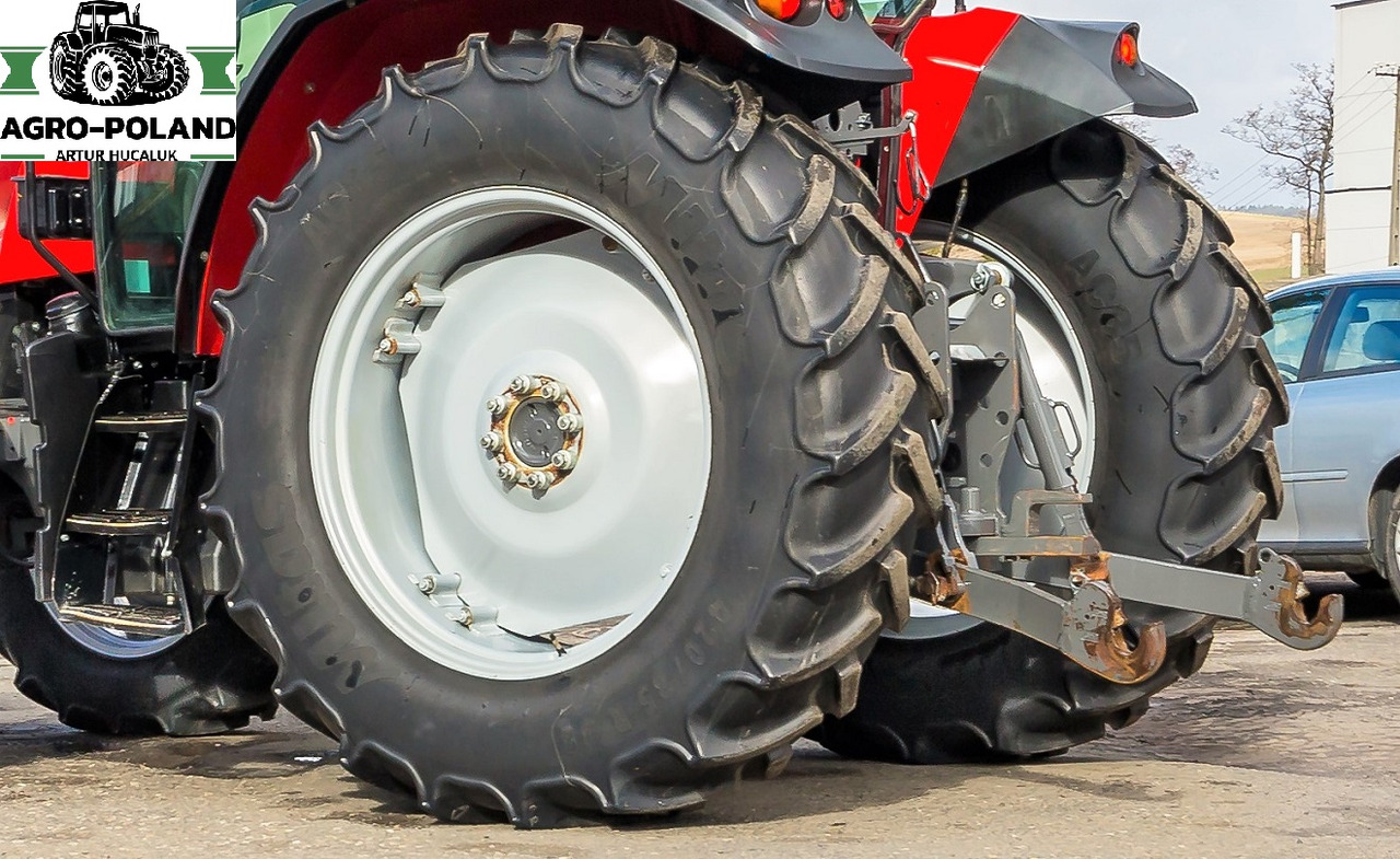 MASSEY FERGUSON 6713 - 2019 ROK - 2459 h - Traktor: billede 3 MASSEY FERGUSON 6713 - 2019 ROK - 2459 h - Traktor: billede 3