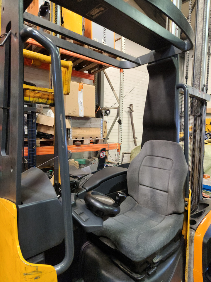 JUNGHEINRICH ETV112 - Reach truck: billede 4 JUNGHEINRICH ETV112 - Reach truck: billede 4