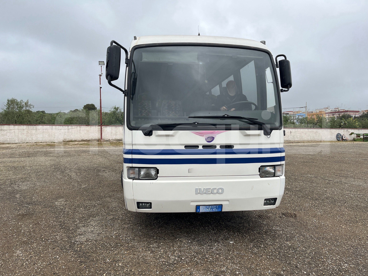 Iveco 380 - Turistbus: billede 2 Iveco 380 - Turistbus: billede 2
