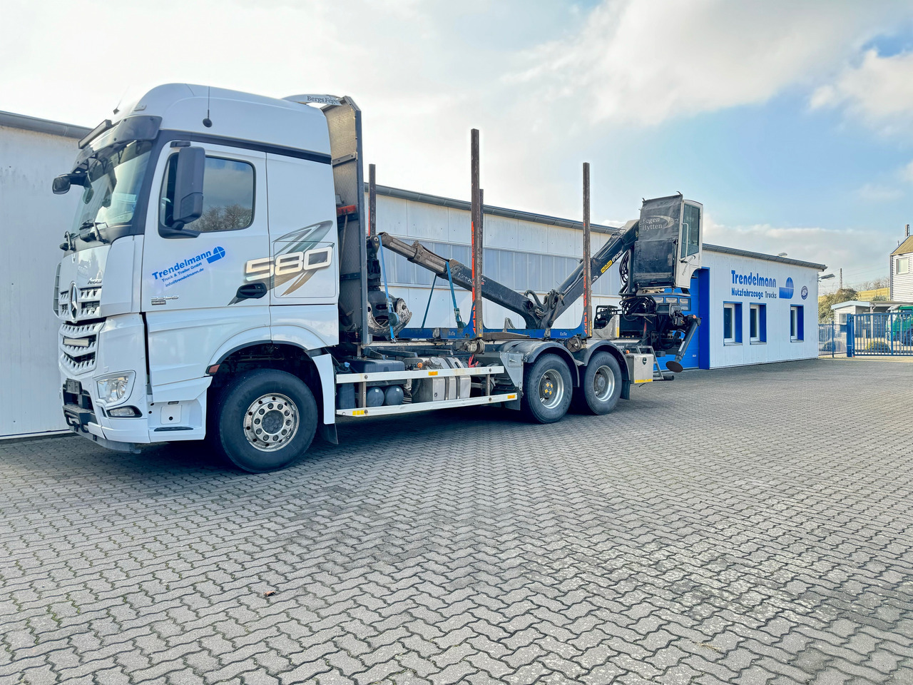 Mercedes Arocs 3358 L 6x4 Radstand 4500 Arocs 3358 L 6x4 Blatt-Luft Gefedert - Tømmerbil: billede 3 Mercedes Arocs 3358 L 6x4 Radstand 4500 Arocs 3358 L 6x4 Blatt-Luft Gefedert - Tømmerbil: billede 3