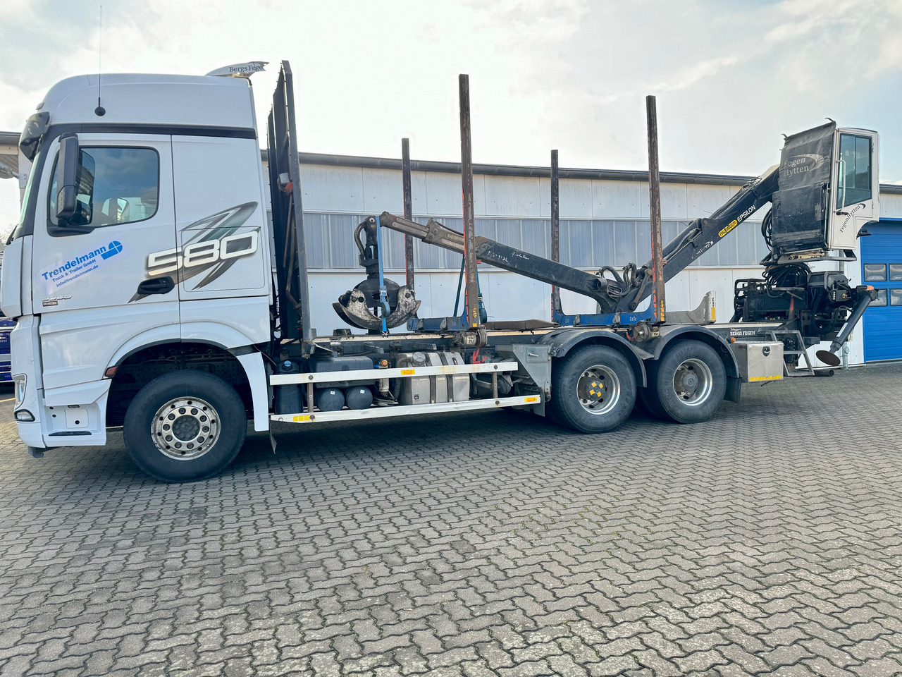Mercedes Arocs 3358 L 6x4 Radstand 4500 Arocs 3358 L 6x4 Blatt-Luft Gefedert - Tømmerbil: billede 2 Mercedes Arocs 3358 L 6x4 Radstand 4500 Arocs 3358 L 6x4 Blatt-Luft Gefedert - Tømmerbil: billede 2