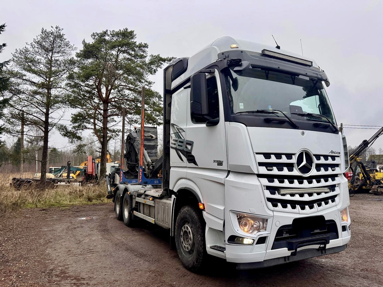 Mercedes Arocs 3358 L 6x4 Radstand 4500 Arocs 3358 L 6x4 - Tømmerbil: billede 3 Mercedes Arocs 3358 L 6x4 Radstand 4500 Arocs 3358 L 6x4 - Tømmerbil: billede 3