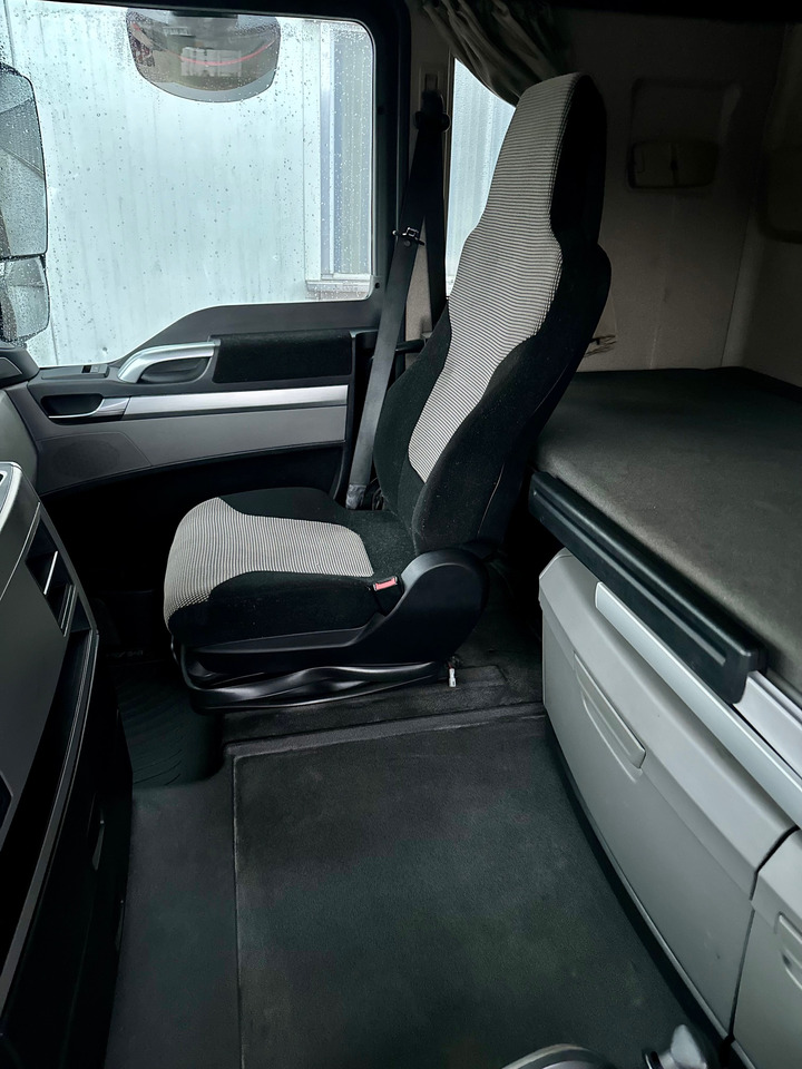 Trækker MAN TGS 33.640 6x4 Kipphydraulic-Retarder: billede 27 Trækker MAN TGS 33.640 6x4 Kipphydraulic-Retarder: billede 27