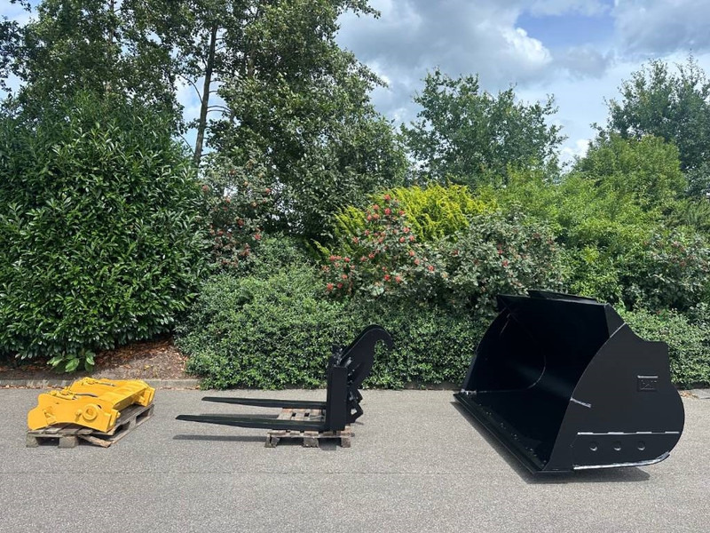 Cat 938M Fusion coupler, Bucket, Forks - Hurtigskift for Entreprenørmaskin: billede 1 Cat 938M Fusion coupler, Bucket, Forks - Hurtigskift for Entreprenørmaskin: billede 1