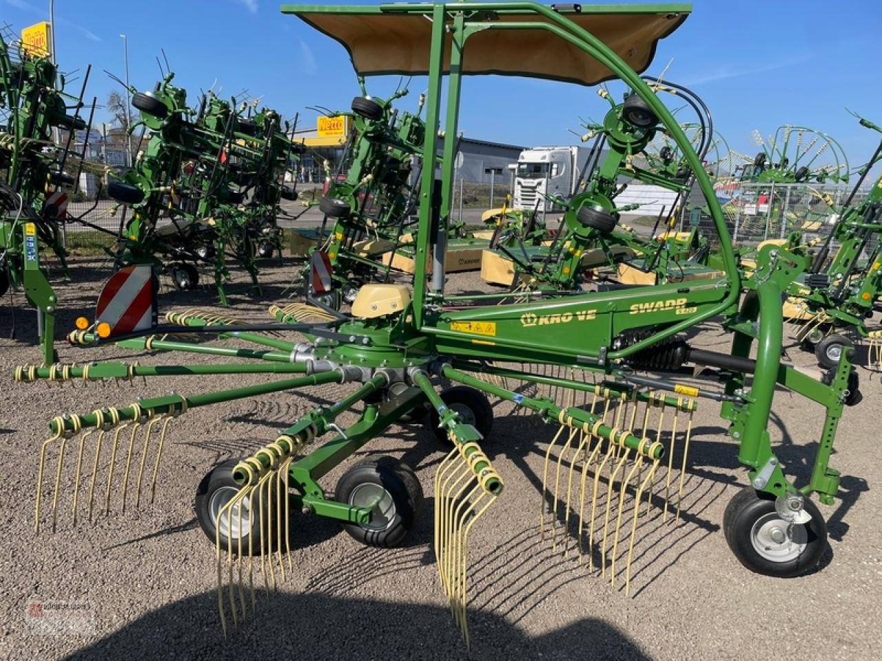 Krone SWADRO S 420 - Høvender: billede 1 Krone SWADRO S 420 - Høvender: billede 1