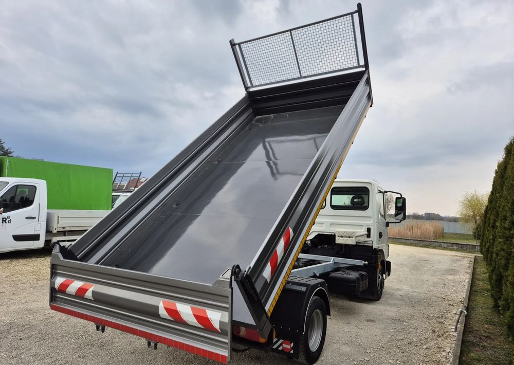 Nissan ATLEON 3.0 150KM Wywrotka 3-stronna - Ladbil med tip: billede 4 Nissan ATLEON 3.0 150KM Wywrotka 3-stronna - Ladbil med tip: billede 4