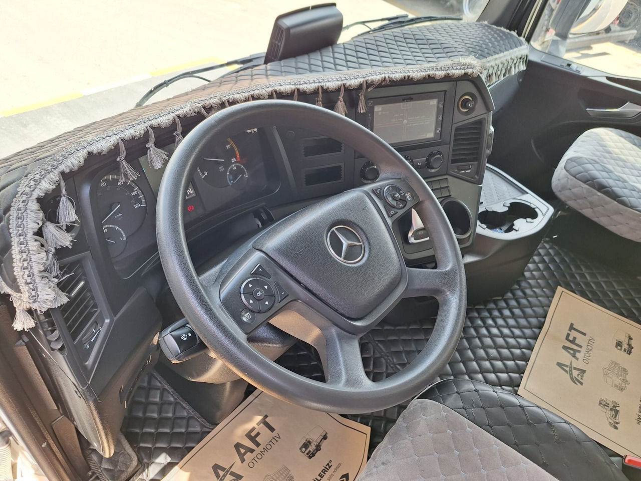 Tipvogn lastbil MERCEDES-BENZ AROCS 3345: billede 10