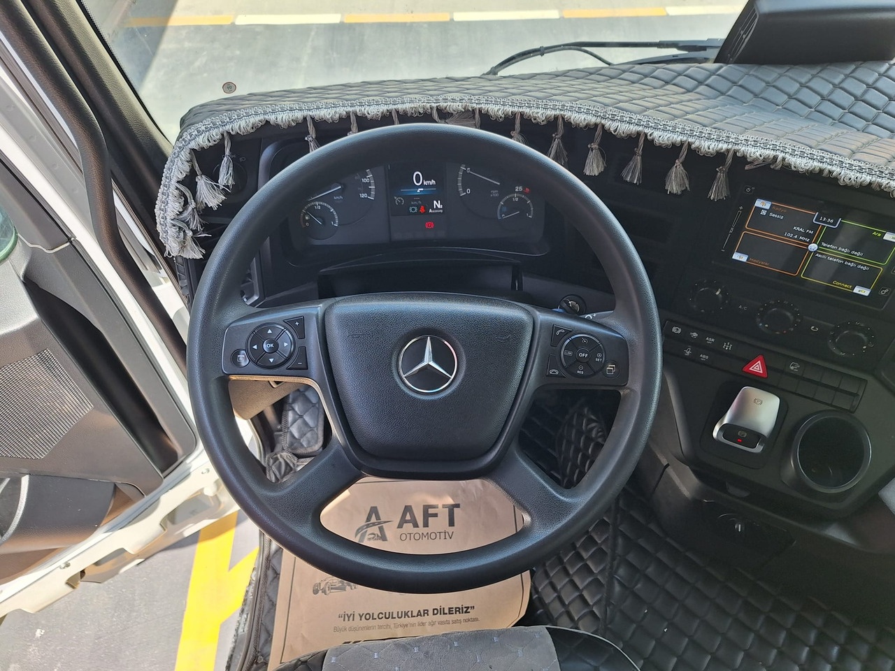 Tipvogn lastbil MERCEDES-BENZ AROCS 3345: billede 11