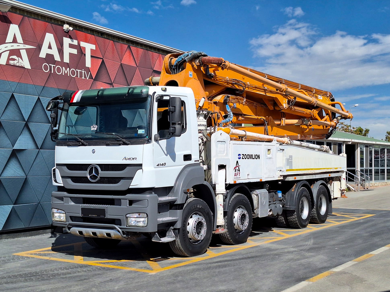 MERCEDES-BENZ AXOR 4140 ZOOMLION 43X-5RZ - Betonpumpe: billede 1 MERCEDES-BENZ AXOR 4140 ZOOMLION 43X-5RZ - Betonpumpe: billede 1