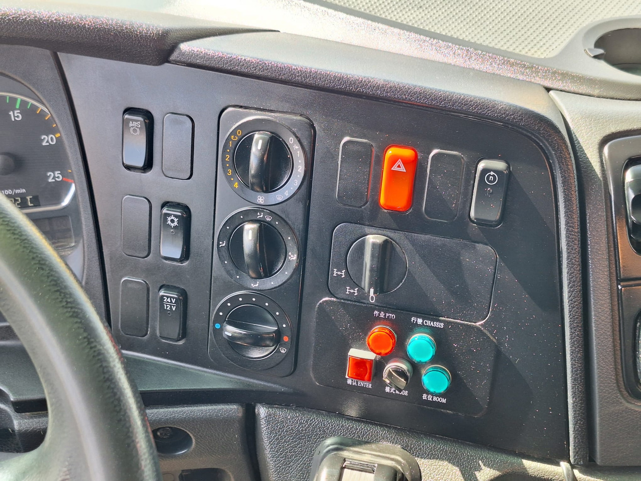 Leje en MERCEDES-BENZ AXOR 4140 ZOOMLION 43X-5RZ MERCEDES-BENZ AXOR 4140 ZOOMLION 43X-5RZ: billede 14